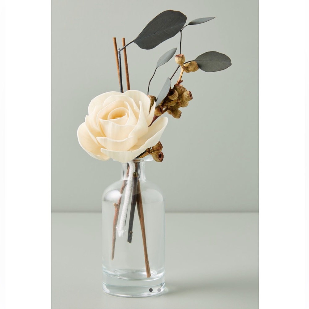 ANTHROPOLOGIE Floral Bouquet Diffuser - Pod & Eucalyptus